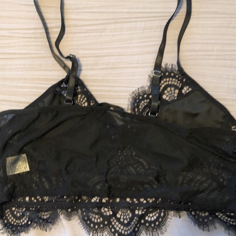 Shein bralette - Picture 3 of 4